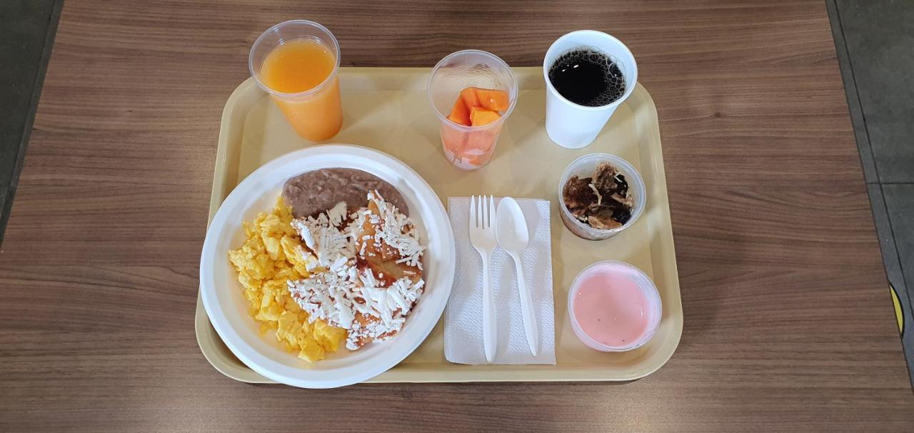 Microtel Inn & Suites By Wyndham San Luis Potosí Eksteriør billede