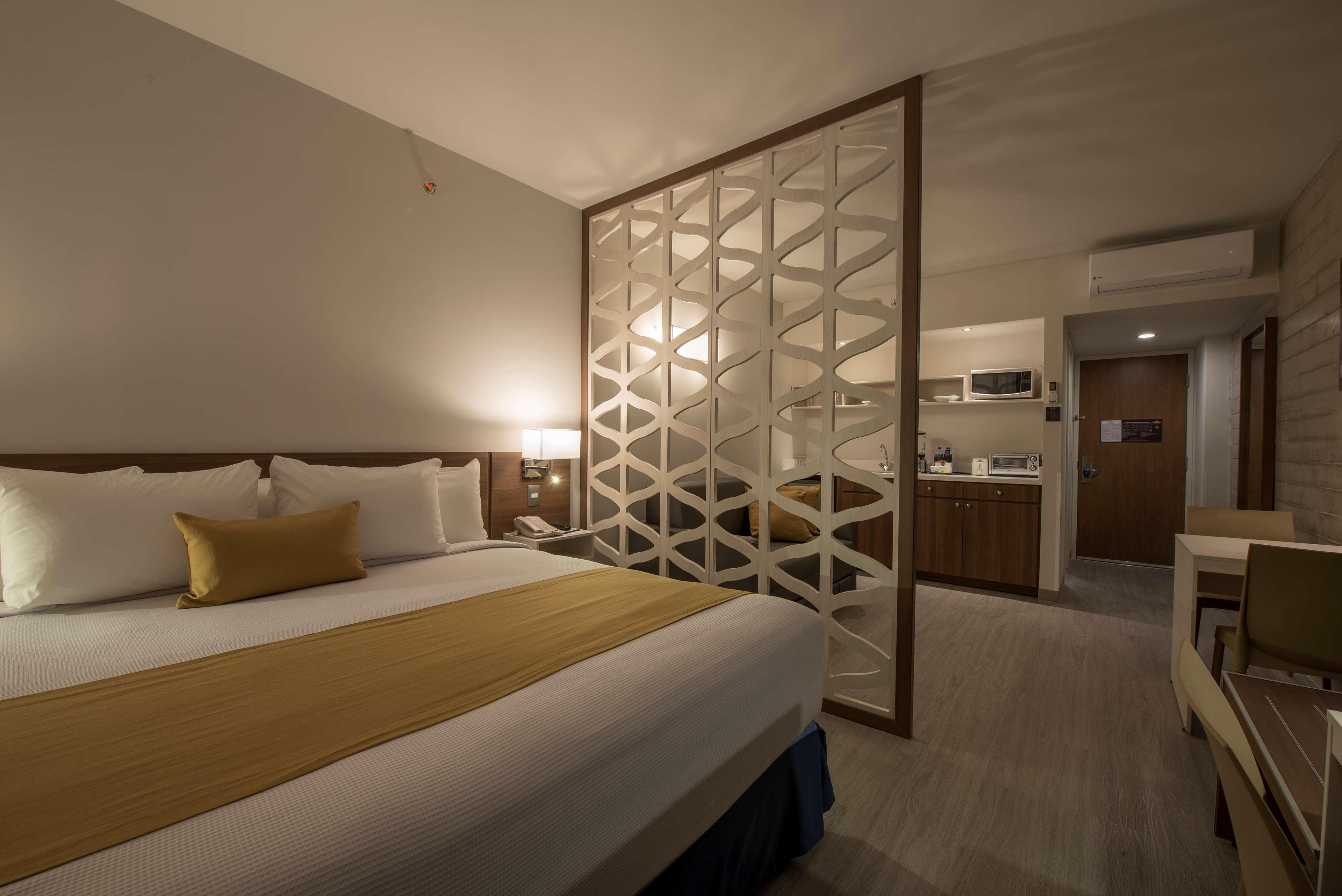 Microtel Inn & Suites By Wyndham San Luis Potosí Eksteriør billede