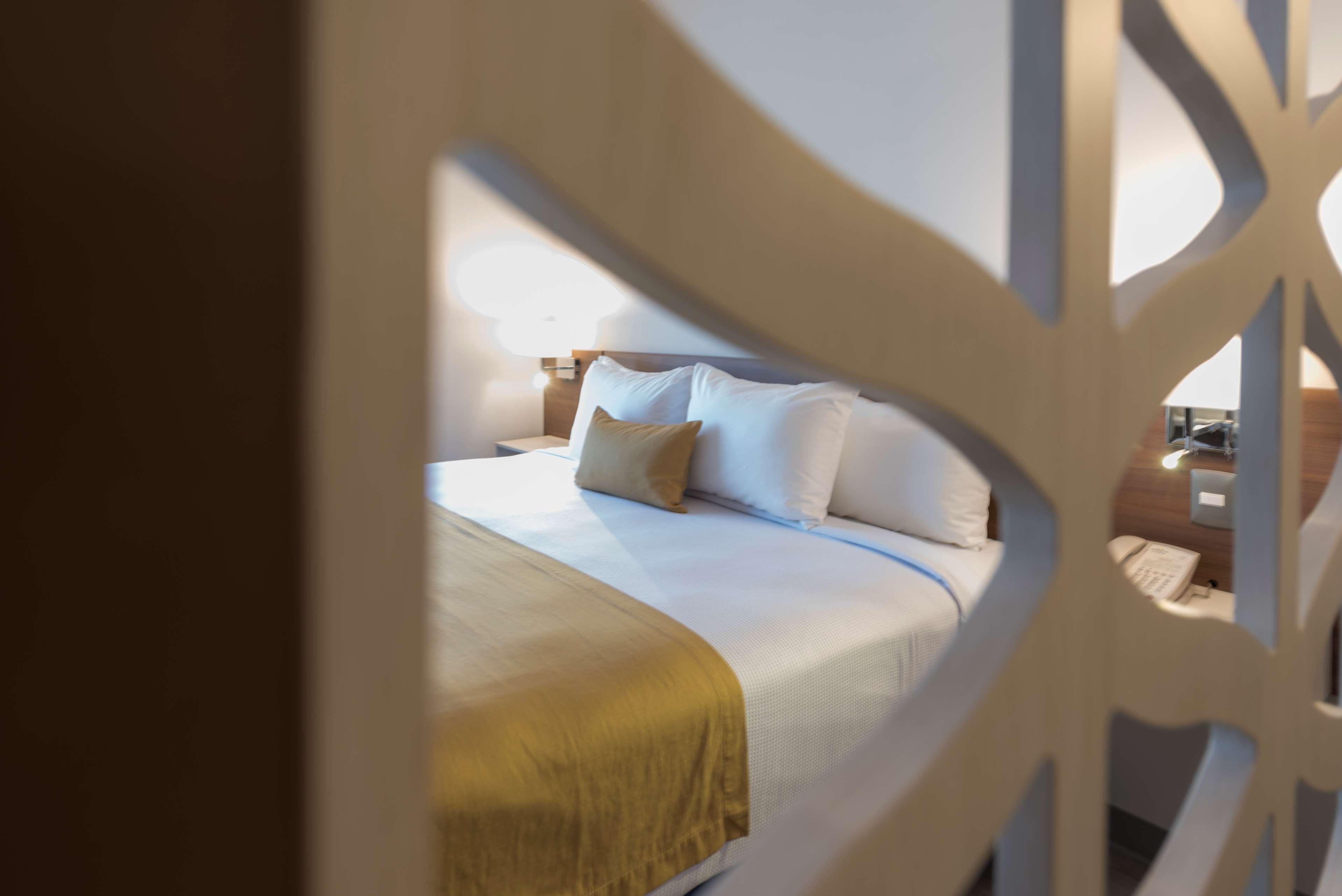 Microtel Inn & Suites By Wyndham San Luis Potosí Eksteriør billede