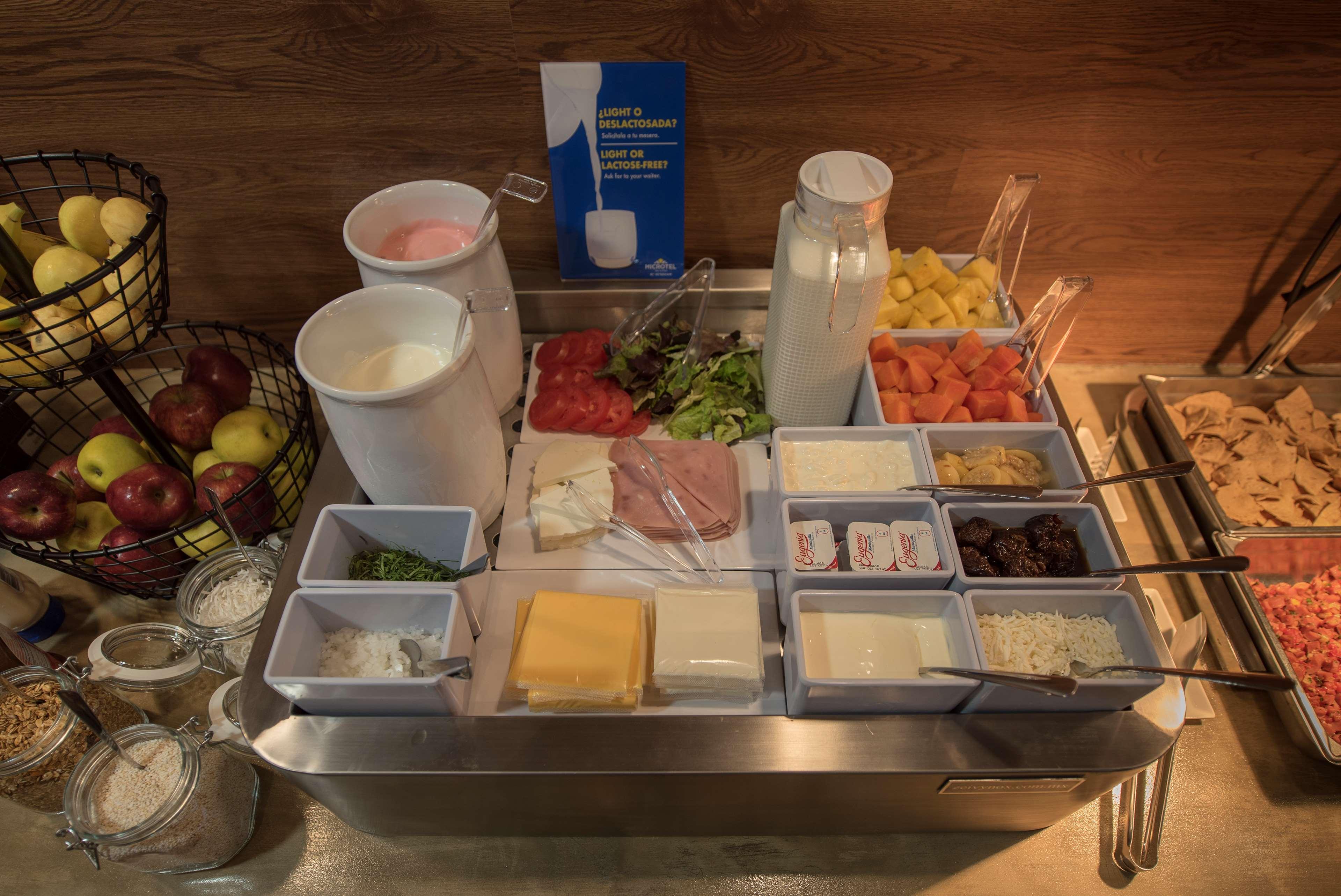Microtel Inn & Suites By Wyndham San Luis Potosí Eksteriør billede