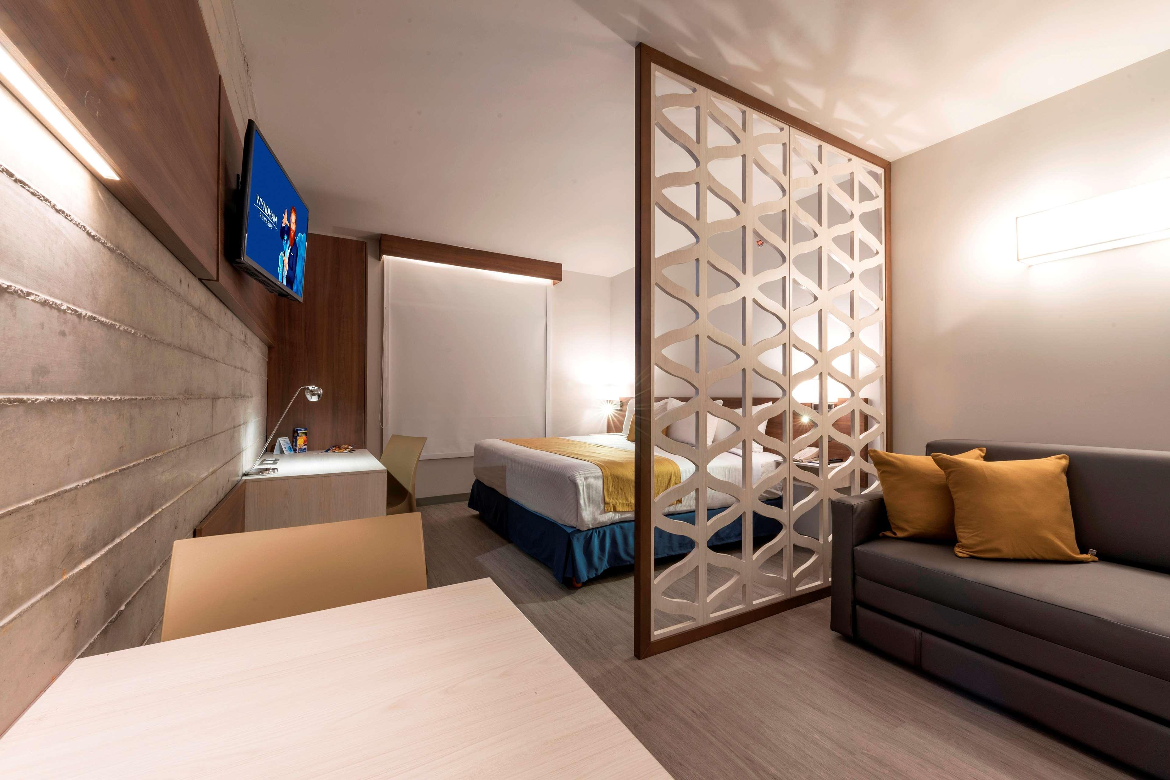 Microtel Inn & Suites By Wyndham San Luis Potosí Eksteriør billede