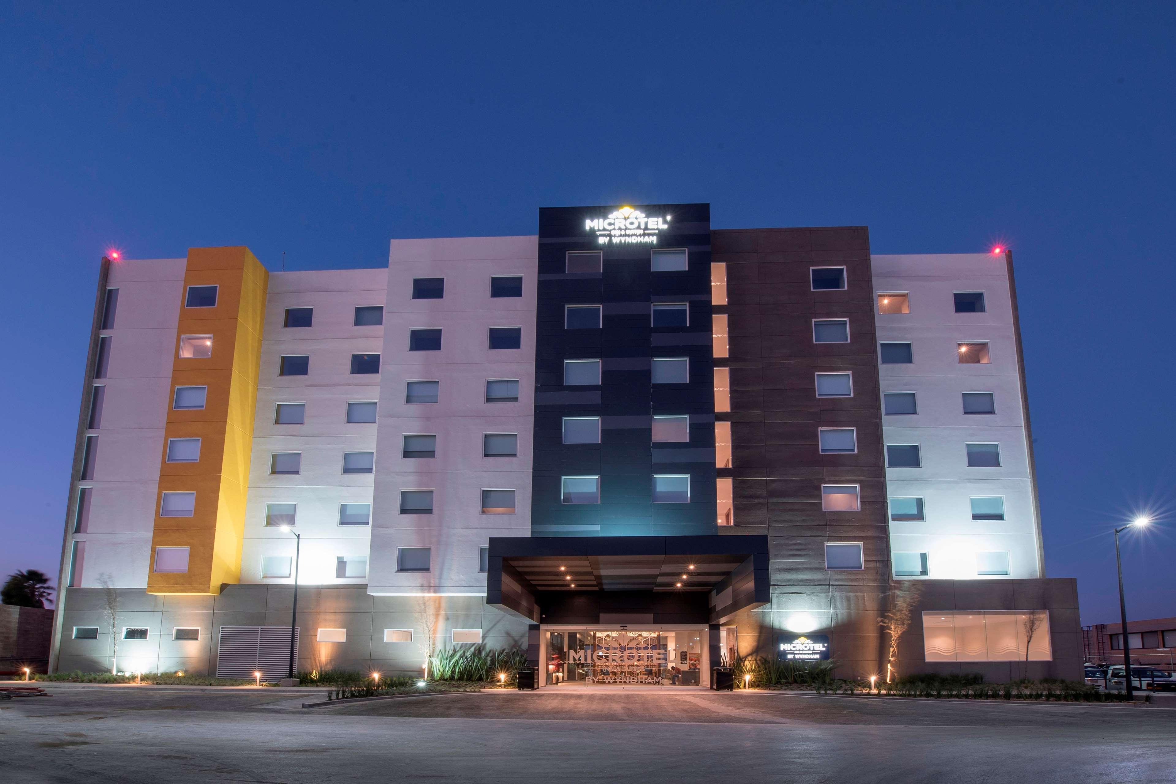 Microtel Inn & Suites By Wyndham San Luis Potosí Eksteriør billede