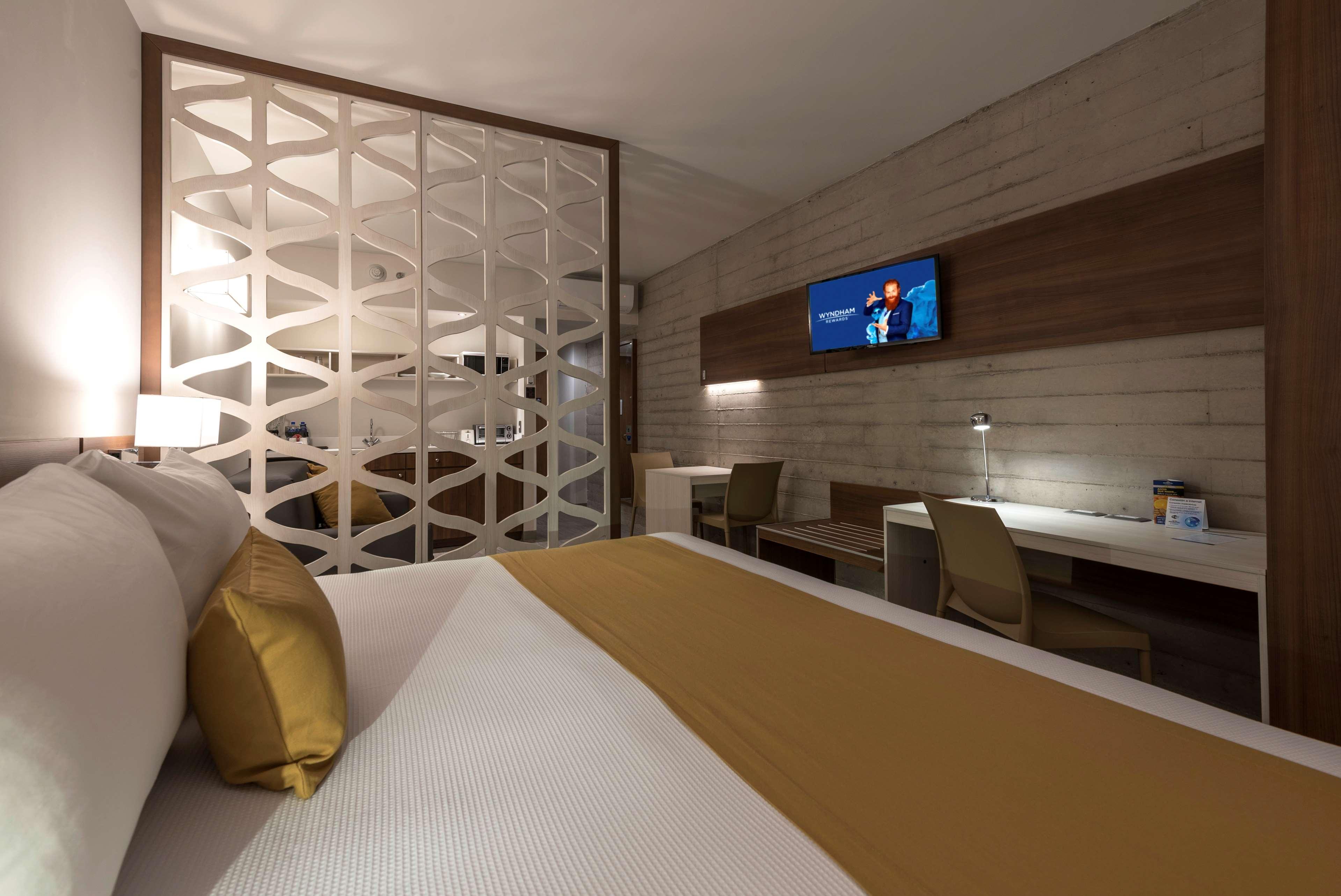 Microtel Inn & Suites By Wyndham San Luis Potosí Eksteriør billede