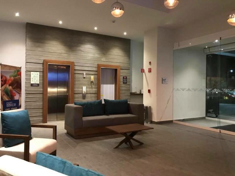 Microtel Inn & Suites By Wyndham San Luis Potosí Eksteriør billede