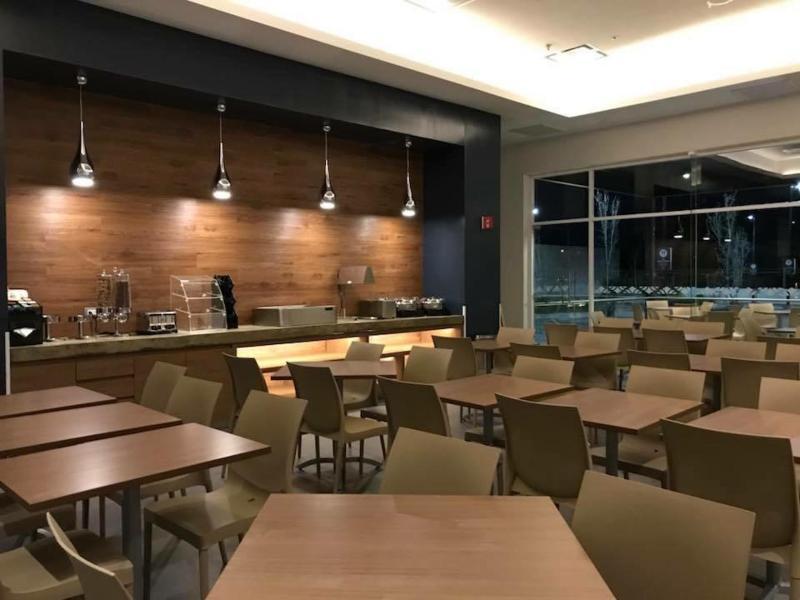 Microtel Inn & Suites By Wyndham San Luis Potosí Eksteriør billede